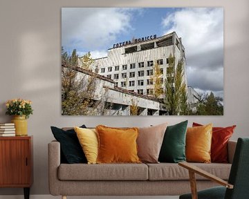 Het hotel van Pripyat vlakbij Chernobyl van Tim Vlielander