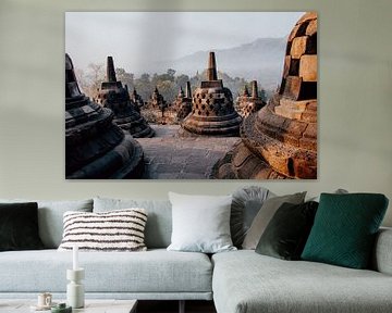 Zonsopkomst bij tempel Borobudur op Java, Indonesië van Expeditie Aardbol