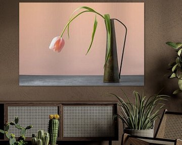 Stilleven tulp in vaas van Photography art by Sacha