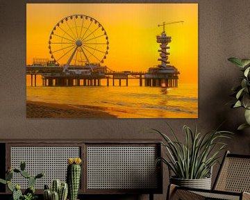 Der Pier von Scheveningen in Gold von Caroline Drijber