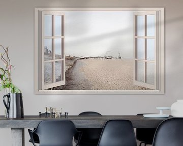 Blick aus dem Fenster auf den Strand und die Seebrücke von Scheveningen von Fotografie Jeronimo