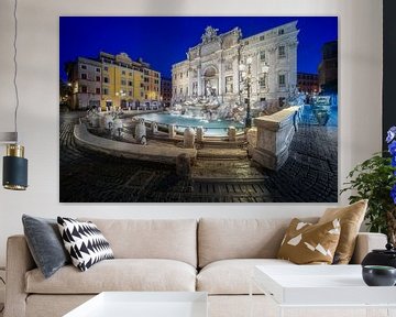 Fontaine de Trevi à Rome pendant l'heure bleue sur Roy Poots