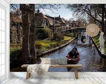 Boat ride in Giethoorn by Sebastian Stef