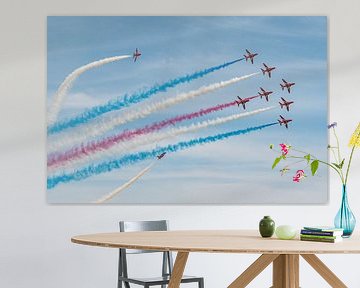 Red Arrows 2018 in actie boven RAF Cosford. van Jaap van den Berg