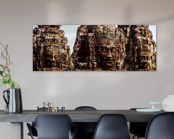 Faces of Angkor van Giovanni della Primavera
