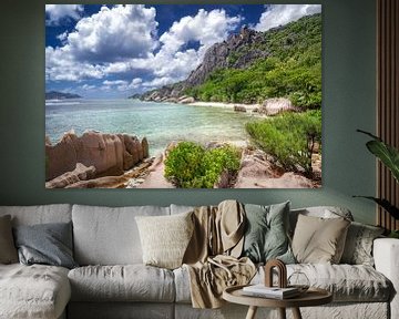 Paysage avec plage et mer aux Seychelles. sur Voss Fine Art Fotografie