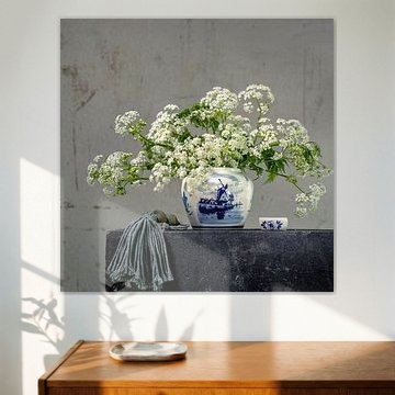 Nature morte hollandaise avec des fleurs sur Alie Ekkelenkamp