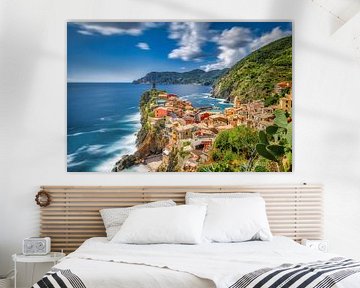 Bergdorf Vernazza in den Cinque Terre in Italien. von Voss Fine Art Fotografie