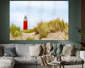 Le phare de Texel vu des dunes. sur Ron van der Stappen