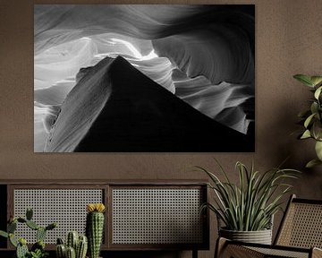 Antilope Canyon in zwart - wit van Marco Leeggangers