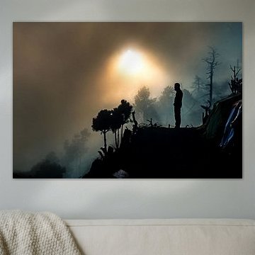 Dans les nuages sur la montagne