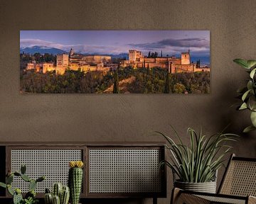 Panoramafoto van het Alhambra in Granada, Spanje van Henk Meijer Photography