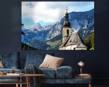 Ramsau bei Berchtesgaden -Parochiekerk St. Sebastian met bergpanorama van Frank Herrmann