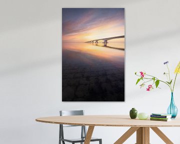 Unbeschreiblich (Sonnenaufgang Zeelandbrug) von Thom Brouwer