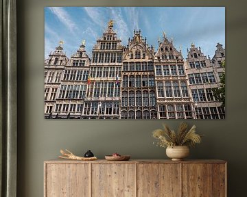 Antwerpen, voorgevel op de Grote Markt in centrum. van Jolanda Aalbers