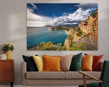 Pittoreske kust van het eiland Corsica in de Middellandse Zee. van Voss Fine Art Fotografie
