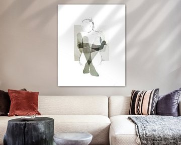 Zittende vrouw-figuur in wit en groengrijs mixed-media van Inge Polman