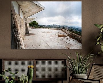 Verlassene libanesische Villa. von Roman Robroek
