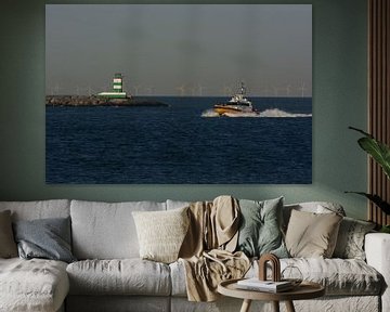 Loodsboot Lacerta bij de pier van IJmuiden. van scheepskijkerhavenfotografie