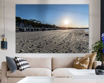 Coucher de soleil, chaises de plage sur la plage de Binz