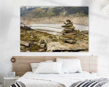 stones with the Aletsch Glacier in the Swiss Alps in the background by Karijn | Fine art Natuur en Reis Fotografie