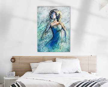 Abstract dinamisch kunstwerk vrouw met blauwe jurk