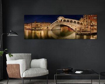 Rialto bridge of Venice in evening light by Voss Fine Art Fotografie