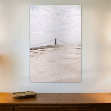 MAAT Lissabon ᝢ abstrakte Architekturfotografie ᝢ Treppen und Brücke