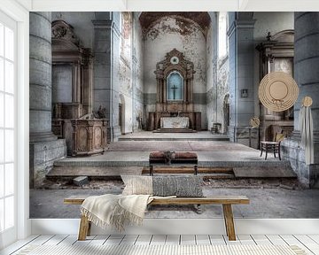 Verlaten Kerk Altaar. van Roman Robroek - Foto's van Verlaten Gebouwen