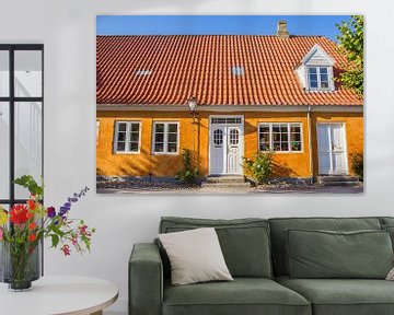 Typisch Deens huis in de historische plaats Christiansfeld van Marc Venema