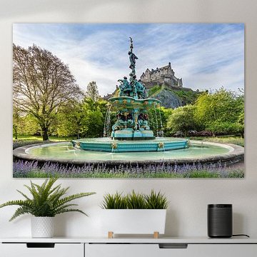 Ross Fountain und Edinburgh Castle