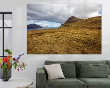 Funningsfjørður Faeröer - Fjord, grassland, bergen