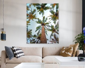 Palmbomen op Bali verticale foto van Thea.Photo