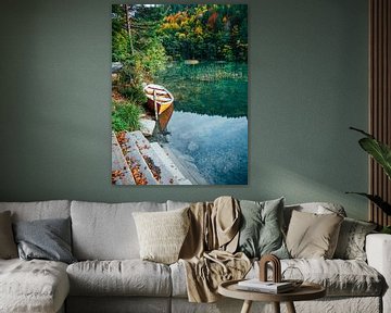 Meer met boot in herfst van Mustafa Kurnaz