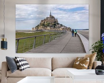 Fußgängerbrücke am Mont Saint-Michel von Easycopters