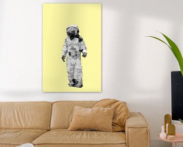Spaceman AstronOut (geel en wit) van Gig-Pic by Sander van den Berg