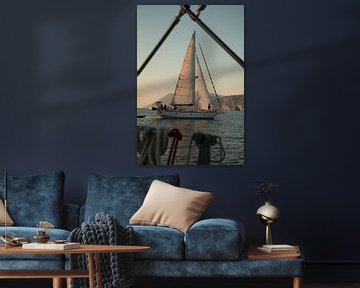 Blick auf das Segelboot in der Abendsonne von Gijs Beckman